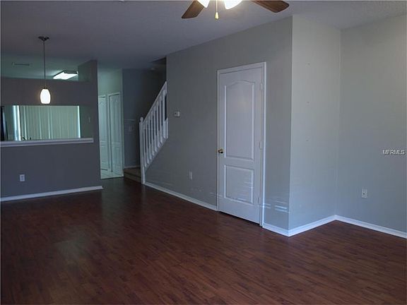 3rd image of 1228 Throckmorton Dr