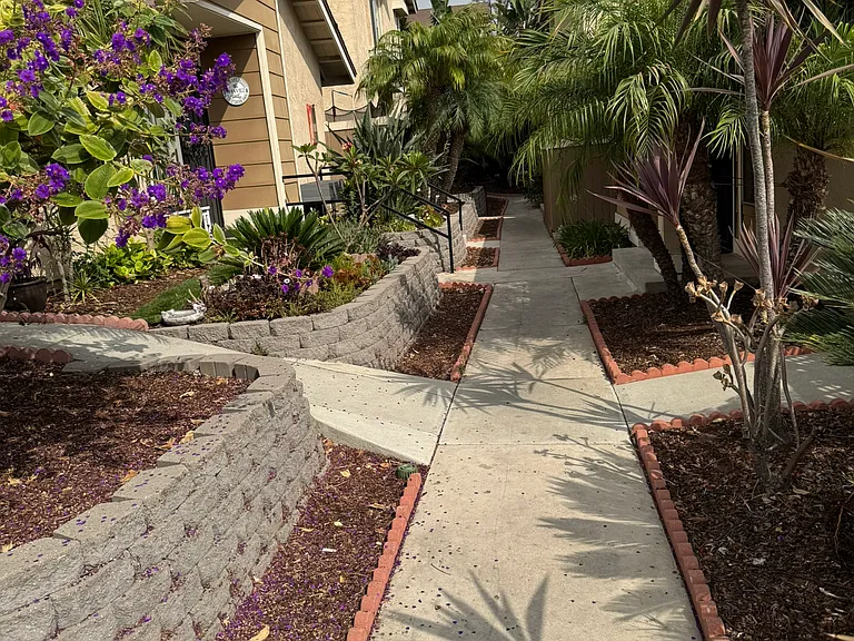 6868 Panamint Row — Photo 2