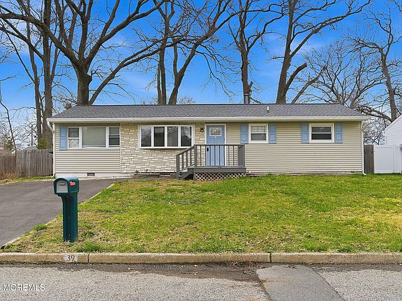 2nd image of 39 Harborage Avenue