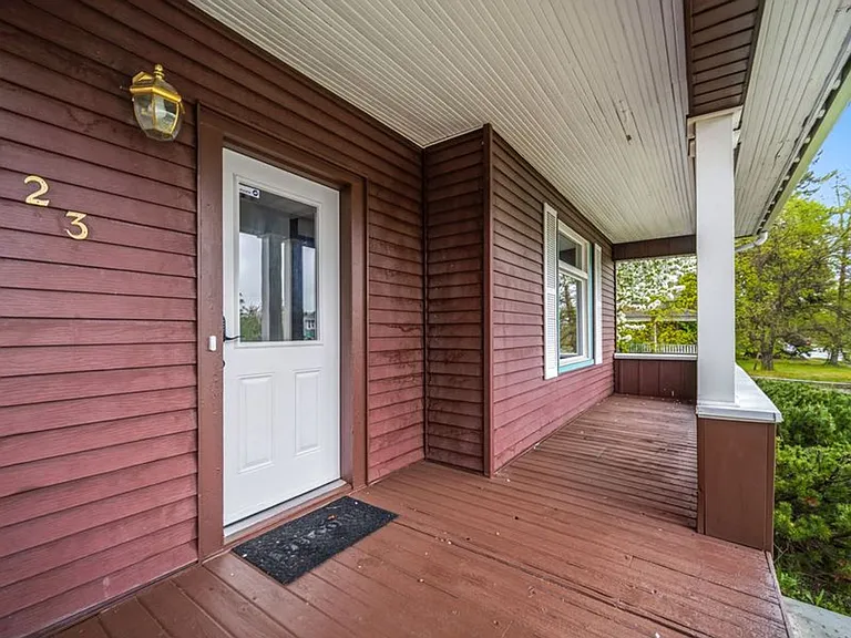 1123 E Indiana Ave — Photo 40