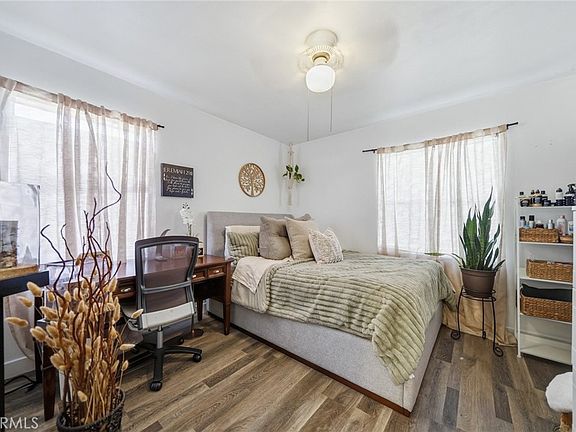 3rd image of 10918 Flory St