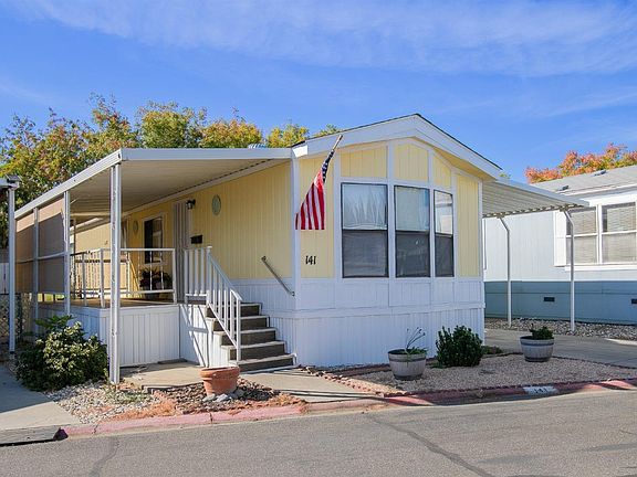 3rd image of 141 Lemon Tree Circle