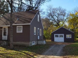 7968 Edgewood Dr, Mounds View, MN 55112