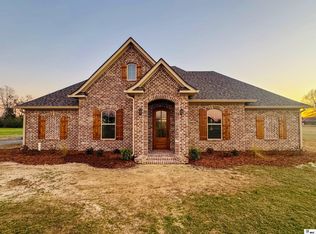 30 Twin Oaks Ln, Mangham, LA 71259