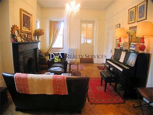 Rented by DSA Realty | media 38