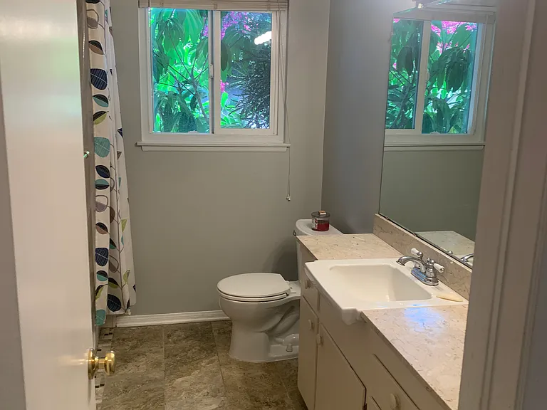 415 W Campus View Dr — Photo 15