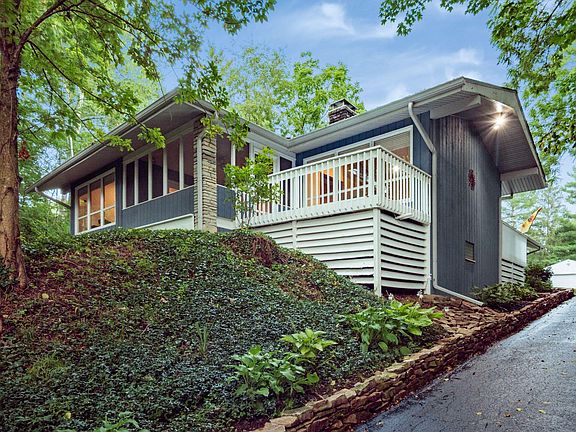 5th image of 6107 Riverside Dr