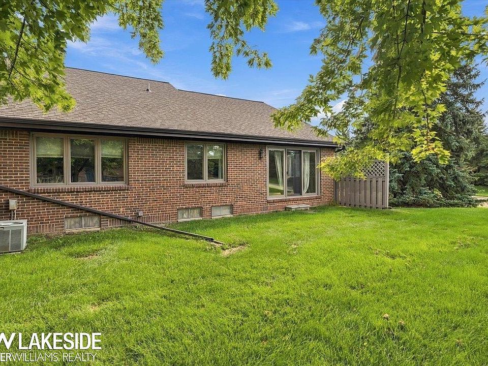 45491 Meadows Sq, photo 19