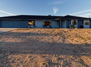 21564 Wren Rd, Apple Valley, CA 92308