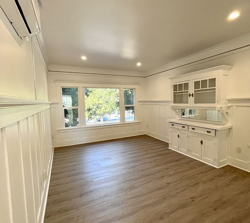 1st image of 1610 W Sunset Blvd #1