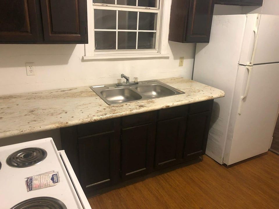 2nd image of 1810 Kelly St