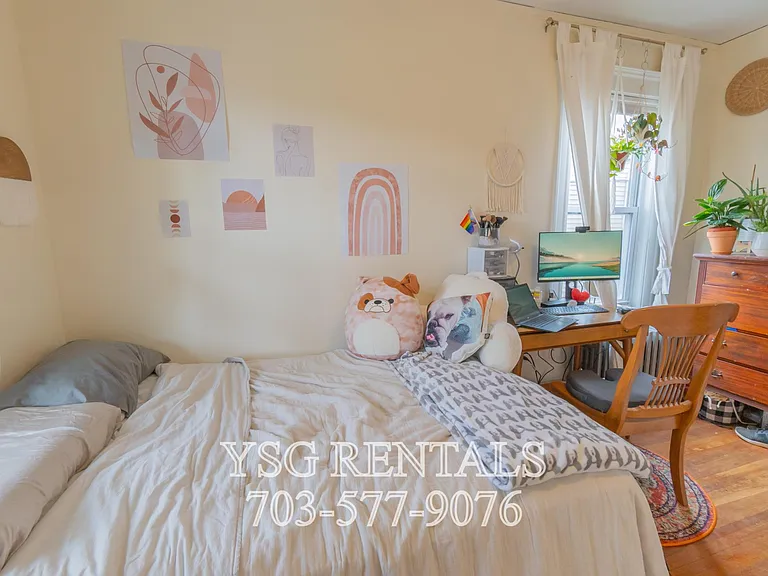 40 Easton St #3 — Photo 8