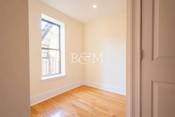 Rented by Brick&Mortar | media 17