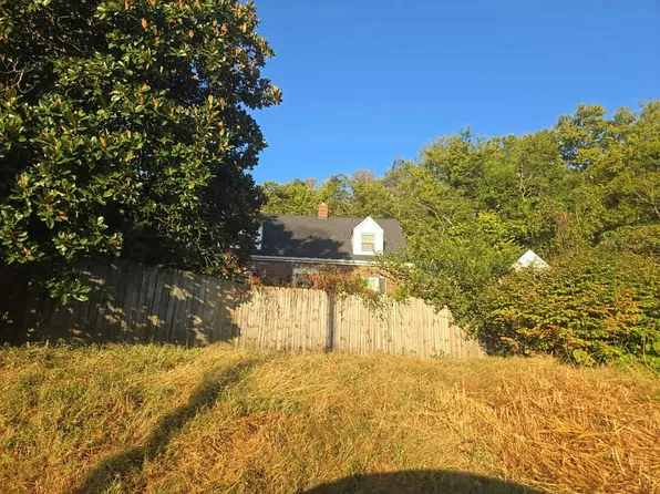 114 N High St, Mount Pleasant, TN 38474