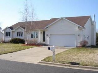 632 Overlook Ter, Deforest, WI 53532
