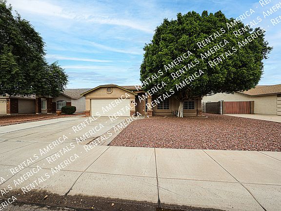 3rd image of 2292 E Remington Pl