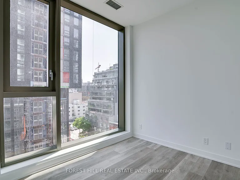 88 Queen St E #702 — Photo 11