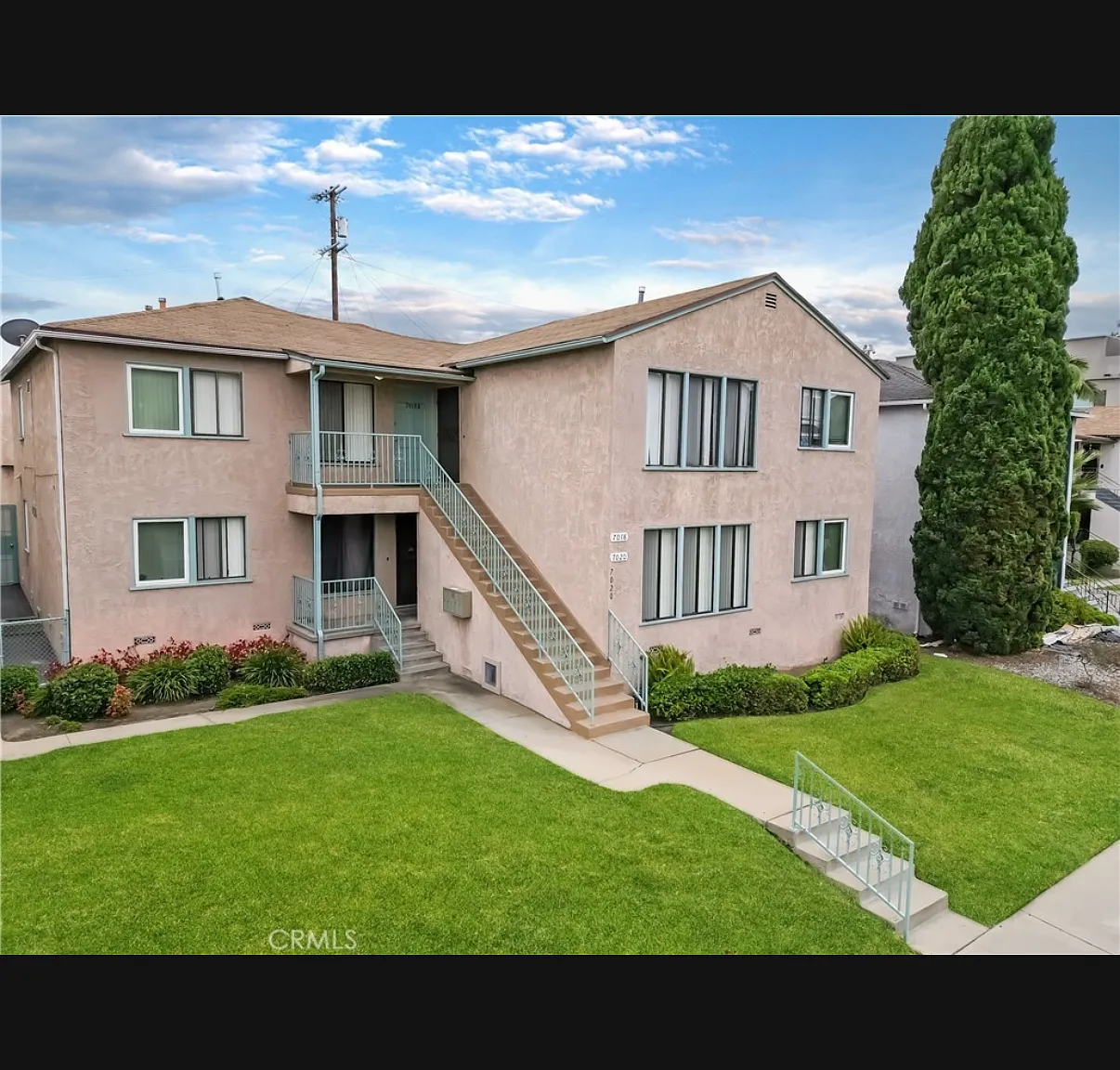 2 bed, 900 sqft, $2,695 — Photo 2