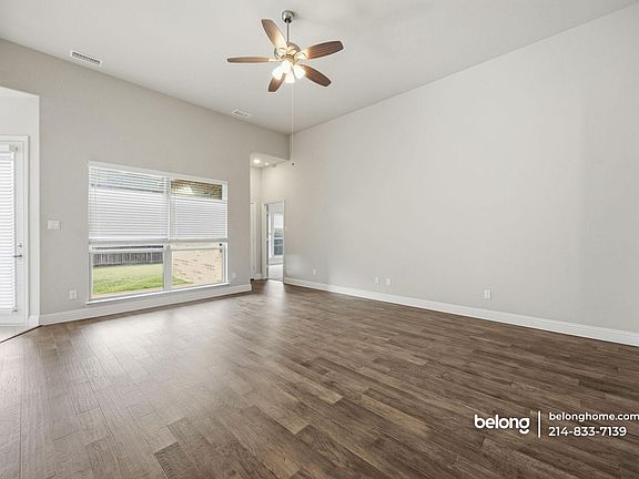 4th image of 913 Michelle Dr