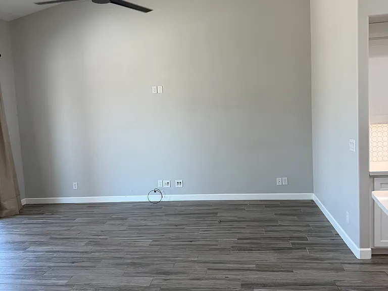 2194 E Hutch St — Photo 9