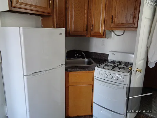 Rented by Highline Residential | media 22