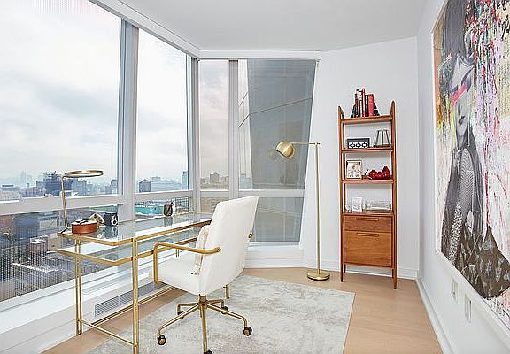 3rd image of 400 Park Ave S APT 25C
