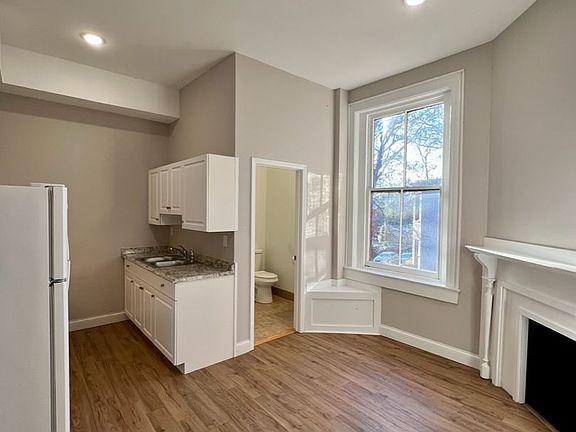 4th image of 1337 S 4th St #4