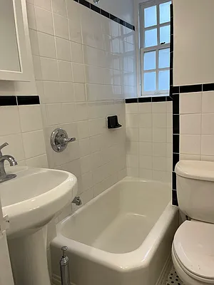 Rented by Compass | media 19