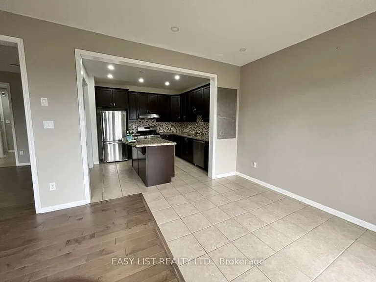 450 Cavanagh Ln — Photo 11