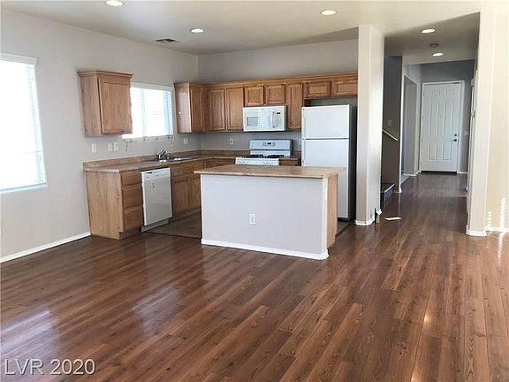 2nd image of 7365 Emerald Glow St