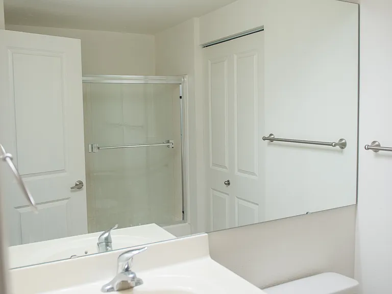 5330 Pershing Ave #502 — Photo 10