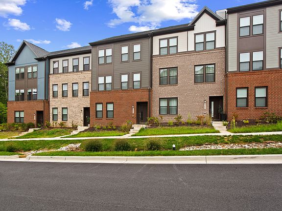 2nd image of 305 Backwater Way