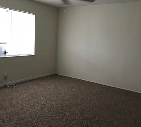 4th image of 4120 NE 21st Way APT 12