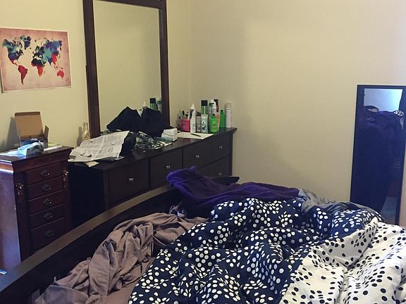 2nd image of 1257 W Henderson St #233