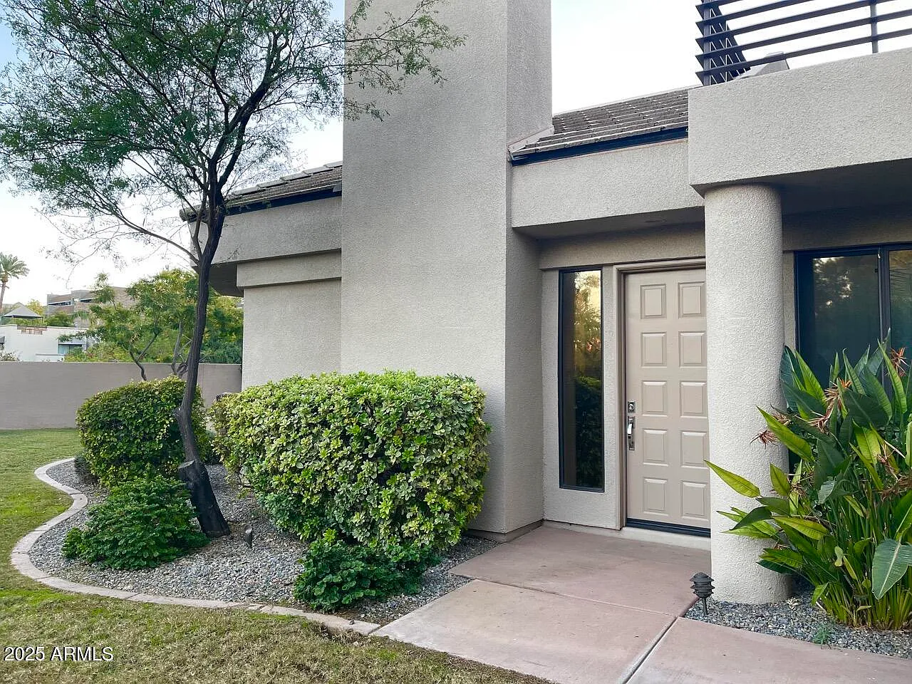 2 bed, 2.0 bath, 1792 sqft, $6,500 — Photo 4
