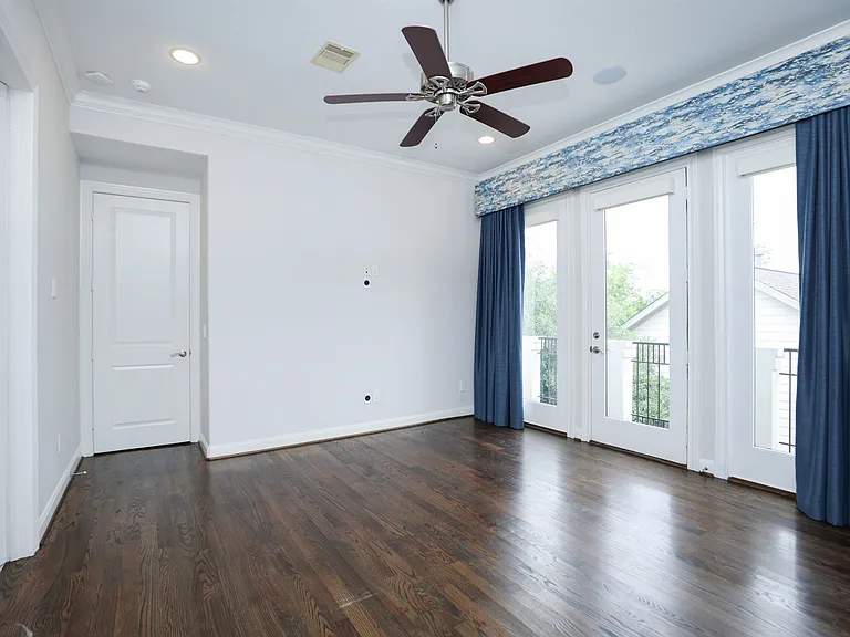 2212 Stuart St — Photo 23