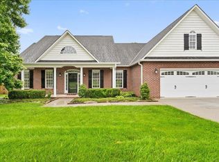 2518 Kings Mountain Ln, Knoxville, TN 37920