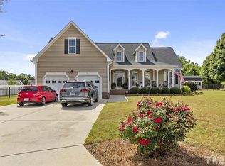 47 Muscadine Ct, Lillington, NC 27546