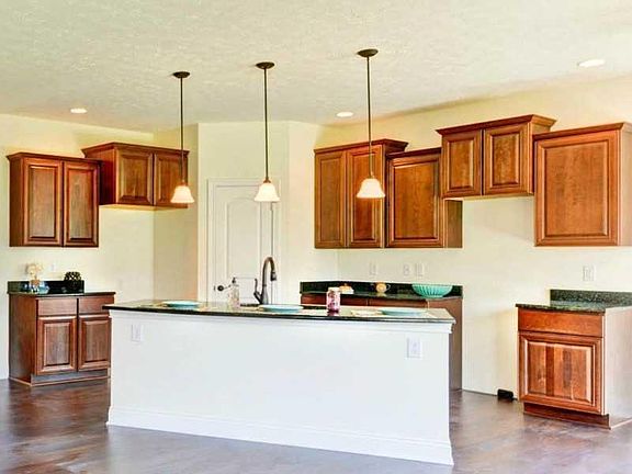 2nd image of 4556 Harriman Dr
