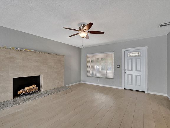 5th image of 2401 NW 3rd Avenue