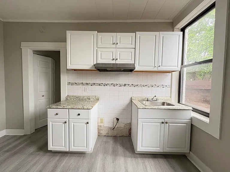 185 Beacon Ave #6 — Photo 6