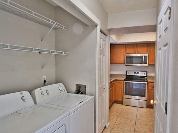 4th image of 1139 Ashley Ave #0