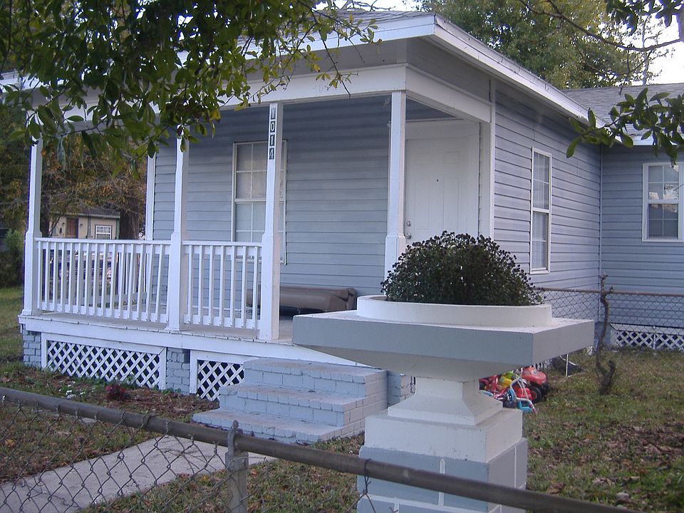 1st image of 1014 Baker Ave