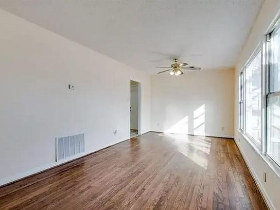 4th image of 1701 S Mirick Ave