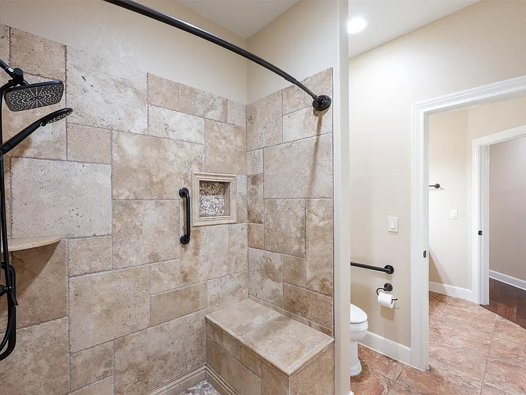 202 River Rock Dr — Photo 26