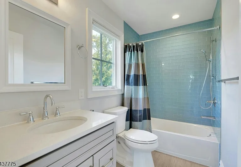 16 Exeter Rd — Photo 37