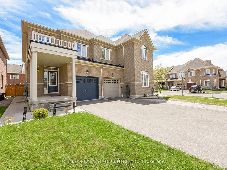 682 Megson Ter — Photo 2
