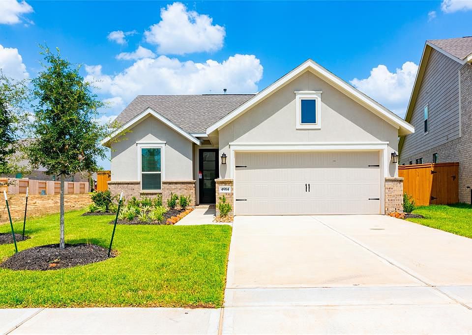 1st image of 4914 Sky Bluff Dr