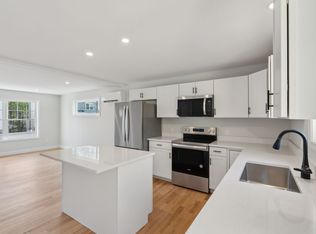 25 Legacy Ln, Kennebunk, ME 04043