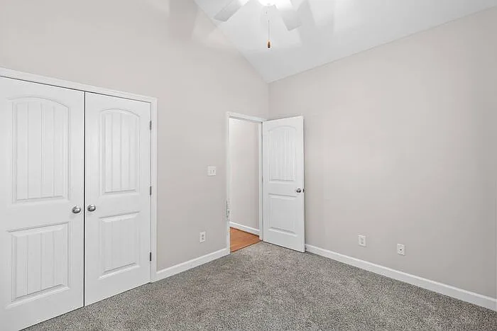 720 Camwheel Dr — Photo 34